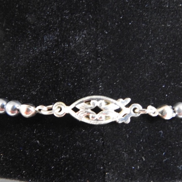 Gunmetal Grey Pearl Necklace - Picture 3 of 3